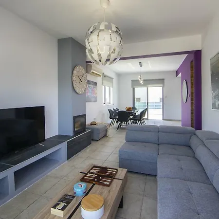 Villa Napa Deluxe Agia Napa