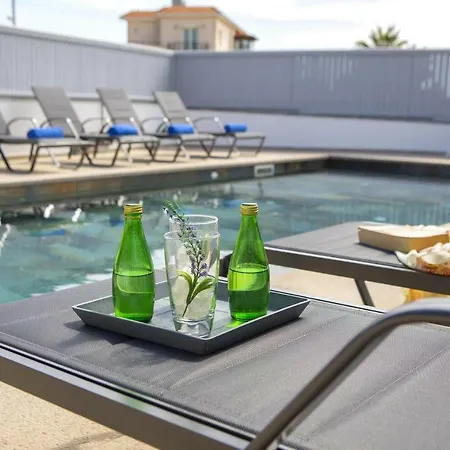 Villa Napa Deluxe